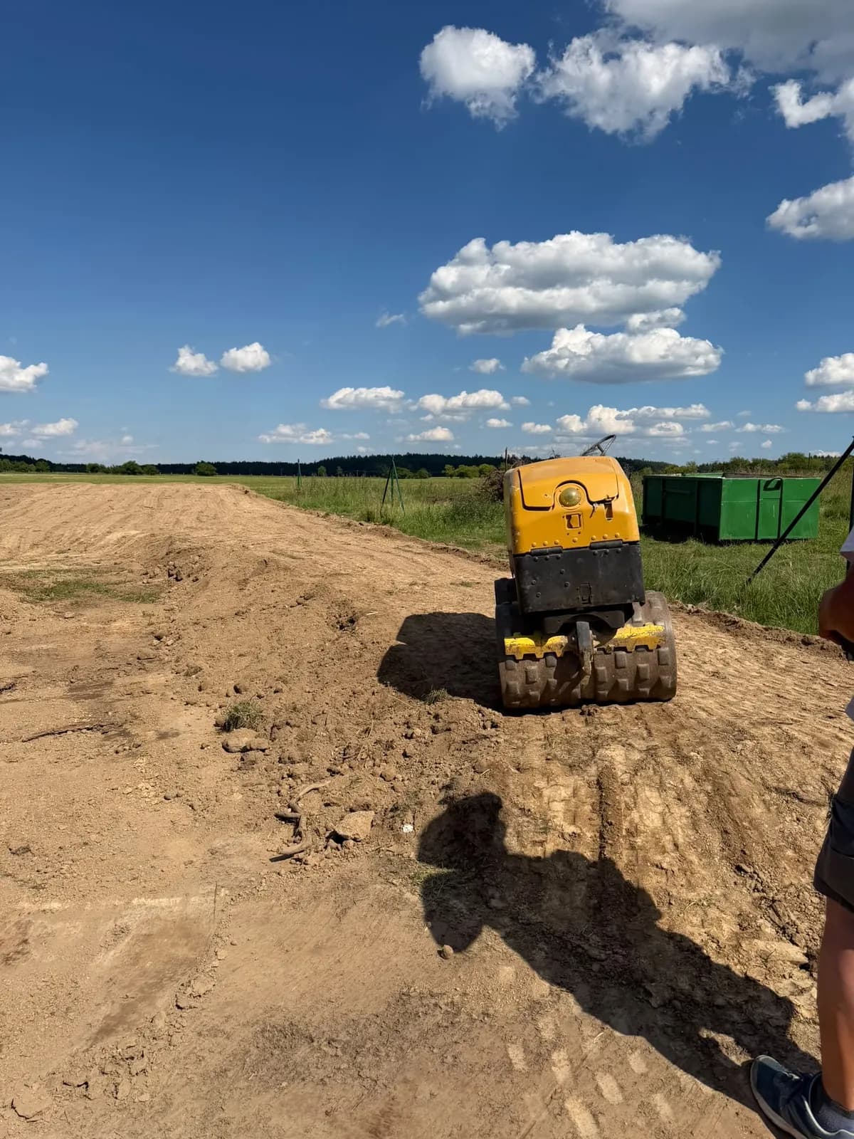 Nakládka materiálu kolovým nakladačem